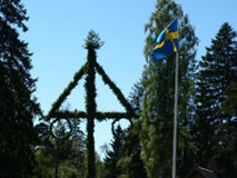 Midsommarstång i Lojsta Midsommar 2010